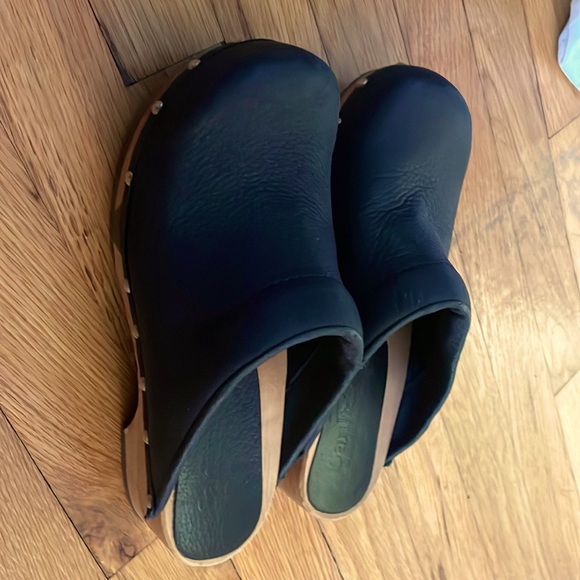 Santia Clog size 37. Only worn once! - Picture 1 of 3